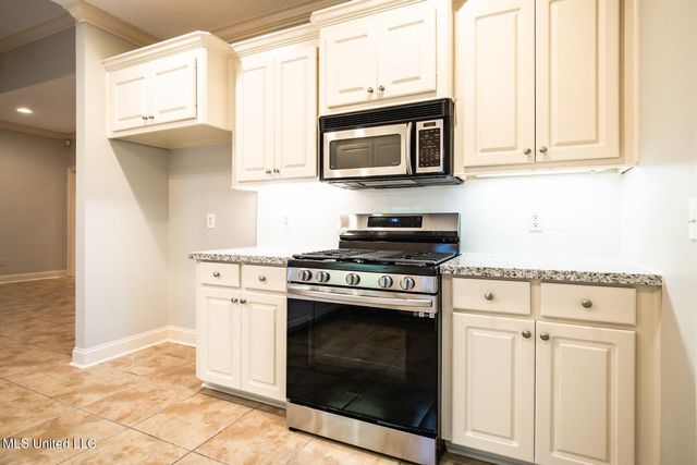 106 Wells Court, Canton, MS 39046
