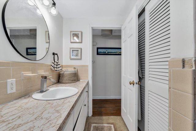 40 Captain Stanley Road, South Yarmouth, MA 02664