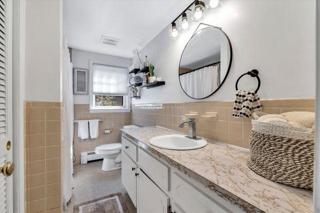 40 Captain Stanley Road, South Yarmouth, MA 02664