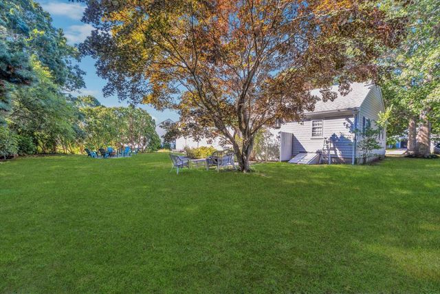 40 Captain Stanley Road, South Yarmouth, MA 02664