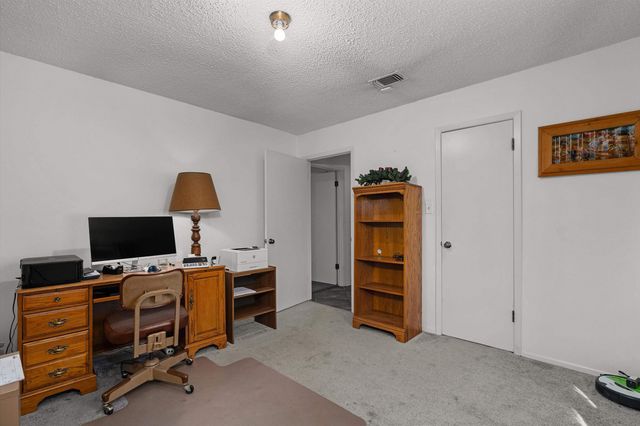 636 Garden Drive, Longview, TX 75633