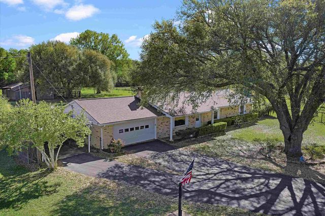 636 Garden Drive, Longview, TX 75633