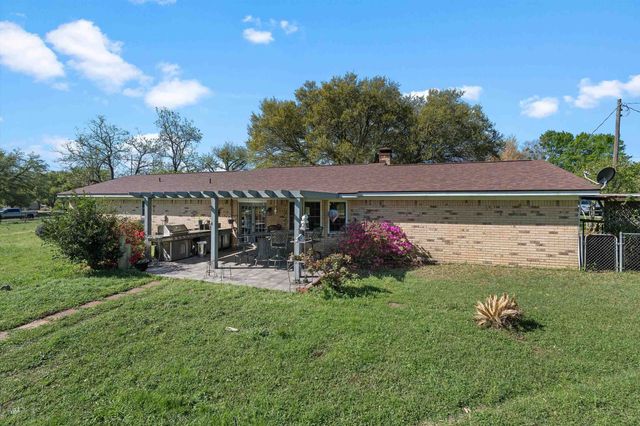 636 Garden Drive, Longview, TX 75633