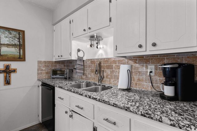 636 Garden Drive, Longview, TX 75633