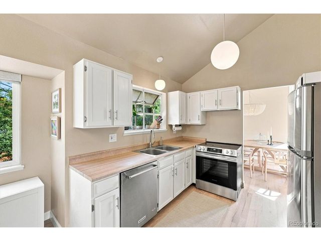 10919 E Maplewood Dr, Englewood, CO 80111