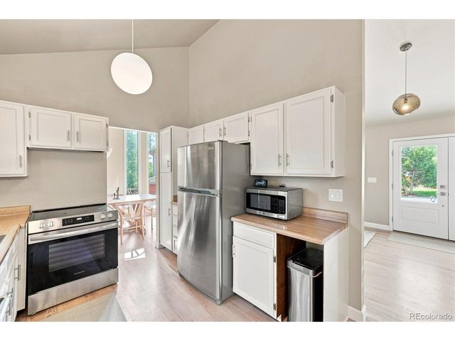 10919 E Maplewood Dr, Englewood, CO 80111