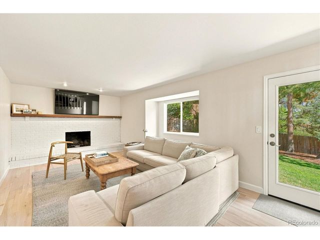 10919 E Maplewood Dr, Englewood, CO 80111