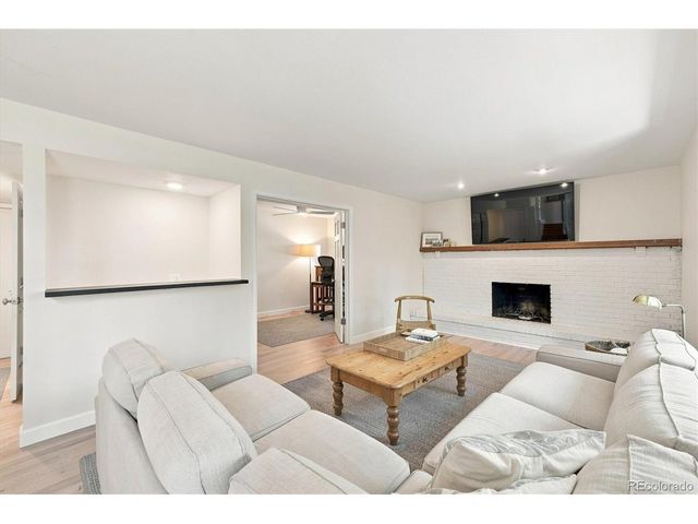 10919 E Maplewood Dr, Englewood, CO 80111