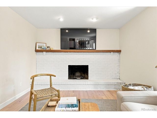 10919 E Maplewood Dr, Englewood, CO 80111