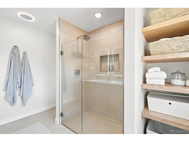 10919 E Maplewood Dr, Englewood, CO 80111