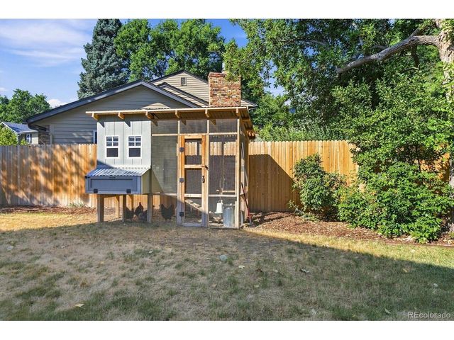 10919 E Maplewood Dr, Englewood, CO 80111