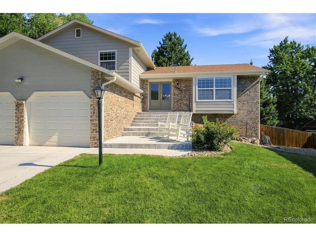 10919 E Maplewood Dr, Englewood, CO 80111