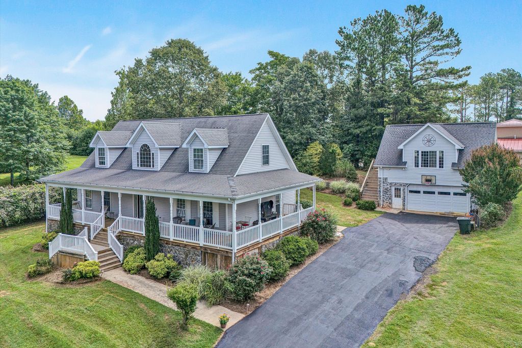 1157 Lakeland Pines DR, Moneta, VA 24121
