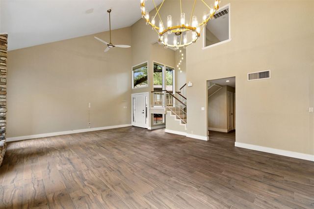 9 Stoney Creek CV, Lakeway, TX 78734