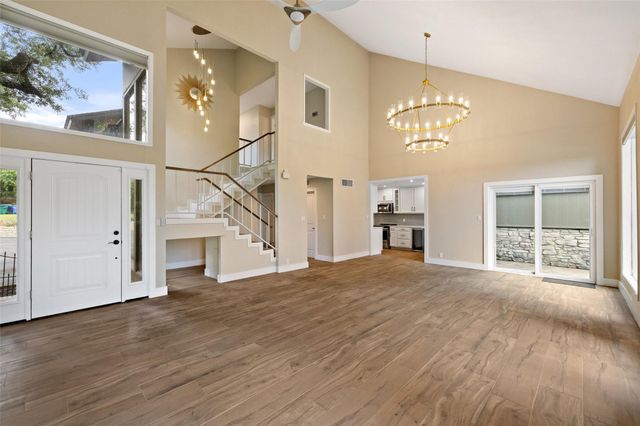 9 Stoney Creek CV, Lakeway, TX 78734