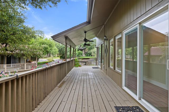 9 Stoney Creek CV, Lakeway, TX 78734