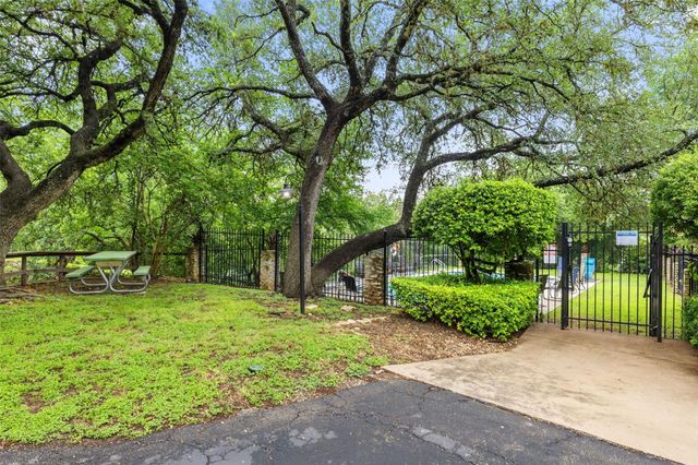 9 Stoney Creek CV, Lakeway, TX 78734