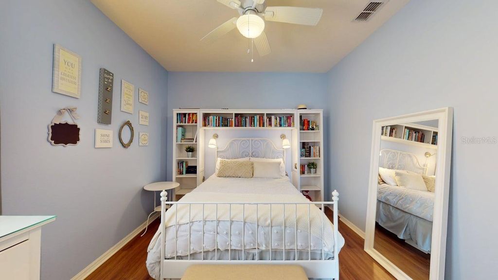 Image 11 of property listing at 2127 PLANTATION OAK DRIVE, Orlando, FL 32824