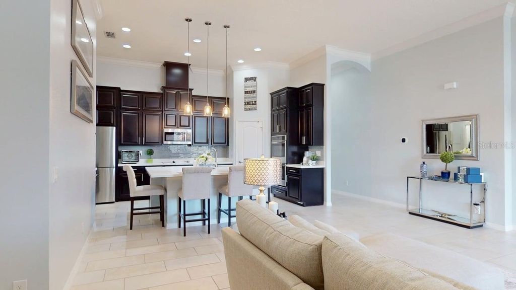 Image 14 of property listing at 2127 PLANTATION OAK DRIVE, Orlando, FL 32824