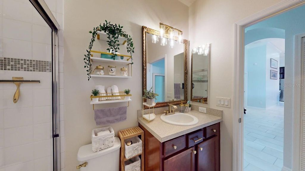 Image 44 of property listing at 2127 PLANTATION OAK DRIVE, Orlando, FL 32824