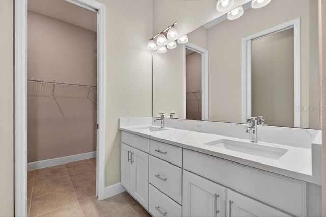 8592 HEMPSTEAD WAY, Mount Dora, FL 32757