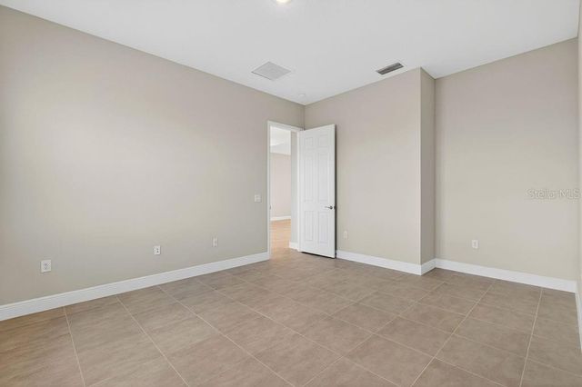 8592 HEMPSTEAD WAY, Mount Dora, FL 32757