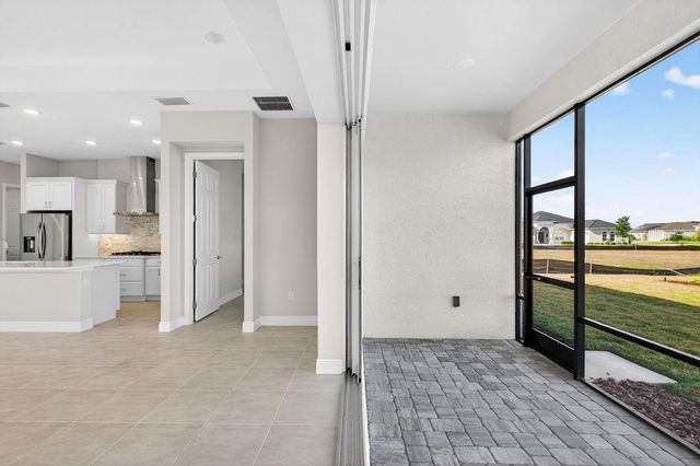 8592 HEMPSTEAD WAY, Mount Dora, FL 32757