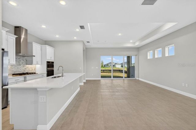 8592 HEMPSTEAD WAY, Mount Dora, FL 32757