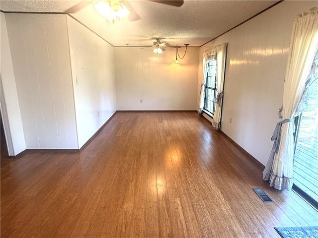 10117 Wolf Lane, Dardanelle, AR 72834