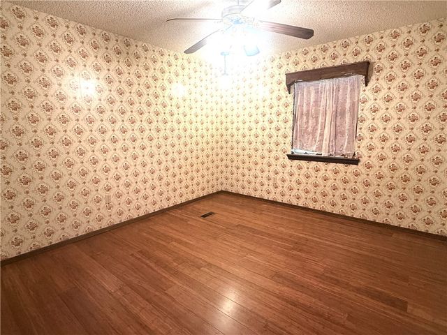 10117 Wolf Lane, Dardanelle, AR 72834