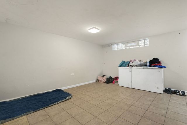 1028 BELLWOOD Avenue E, Bellwood, IL 60104