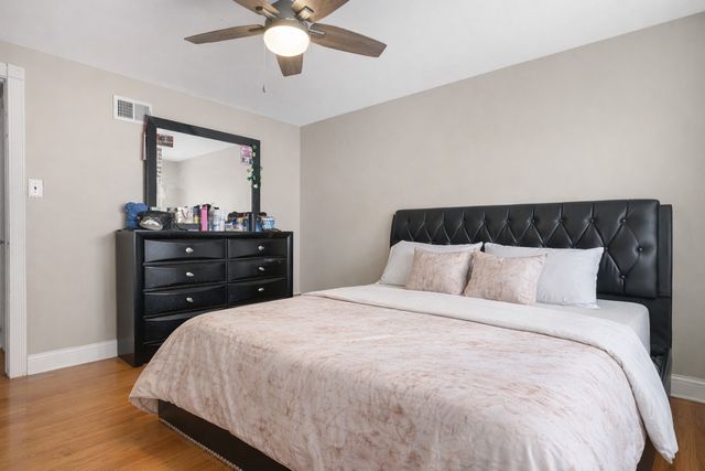 1028 BELLWOOD Avenue E, Bellwood, IL 60104