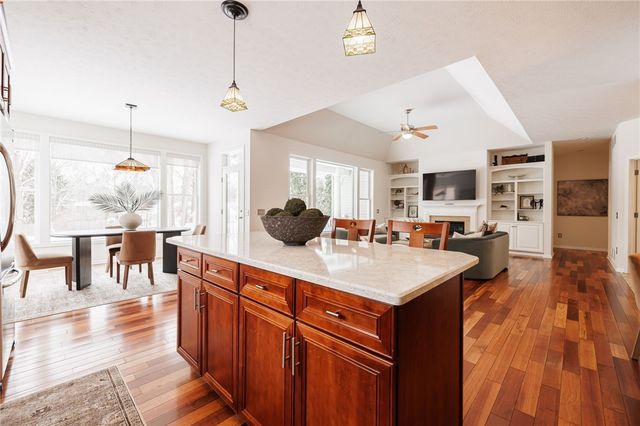 9 Abbotswood Crescent, Penfield, NY 14526