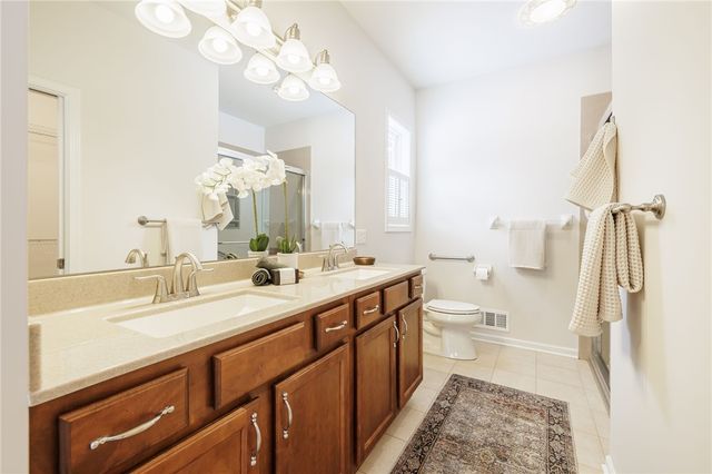 9 Abbotswood Crescent, Penfield, NY 14526