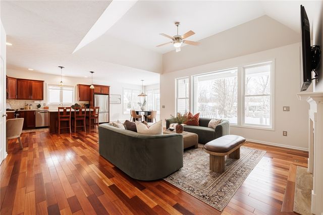 9 Abbotswood Crescent, Penfield, NY 14526