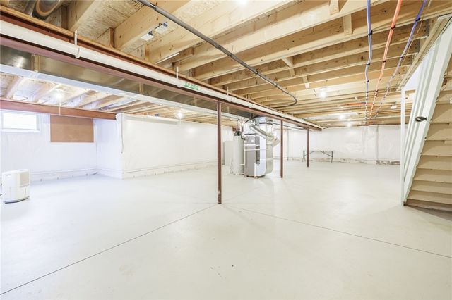 9 Abbotswood Crescent, Penfield, NY 14526