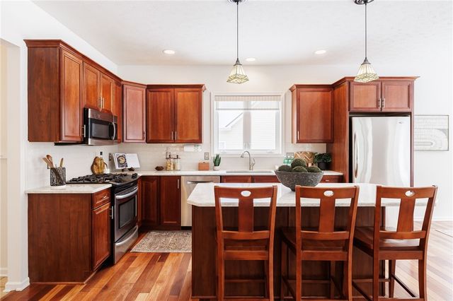 9 Abbotswood Crescent, Penfield, NY 14526