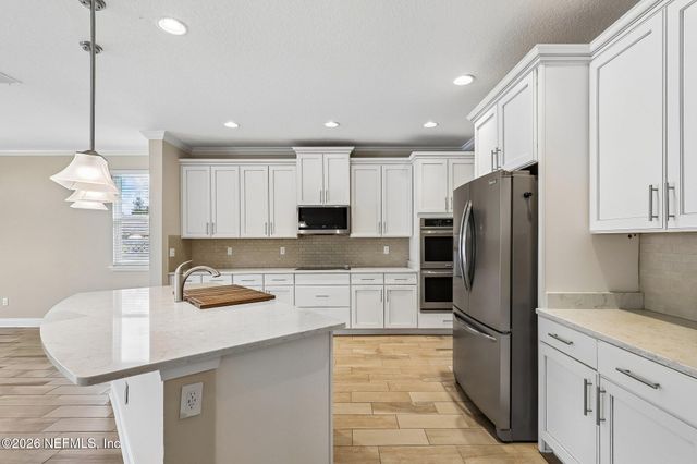 280 QUEEN VICTORIA Avenue, Jacksonville, FL 32259