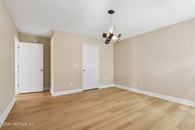 280 QUEEN VICTORIA Avenue, Jacksonville, FL 32259