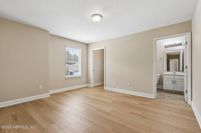 280 QUEEN VICTORIA Avenue, Jacksonville, FL 32259