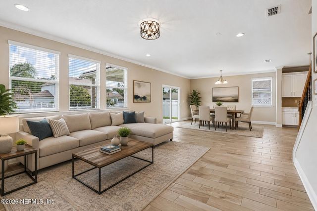 280 QUEEN VICTORIA Avenue, Jacksonville, FL 32259