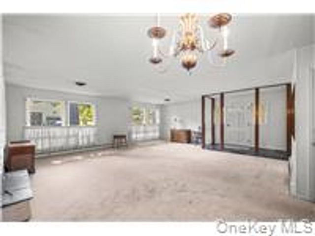 9 Beech Street, Balmville, NY 12550