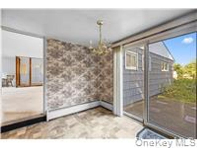 9 Beech Street, Balmville, NY 12550