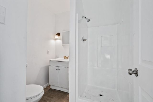 301 N Monroe St, City Of But Ne, PA 16001