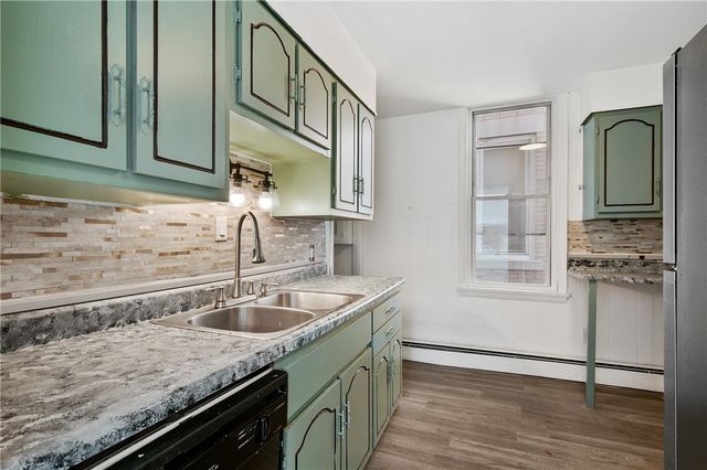 301 N Monroe St, City Of But Ne, PA 16001