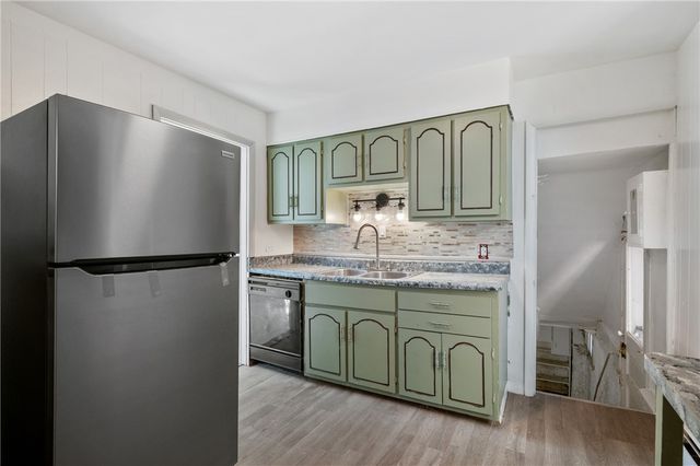 301 N Monroe St, City Of But Ne, PA 16001