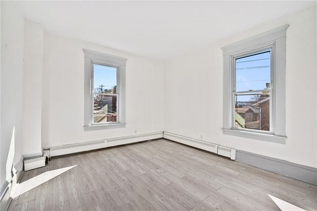 301 N Monroe St, City Of But Ne, PA 16001