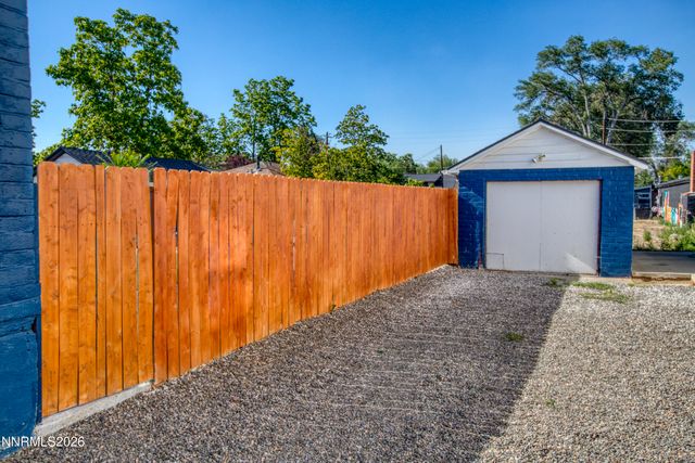 581 Casazza Drive, Reno, NV 89502