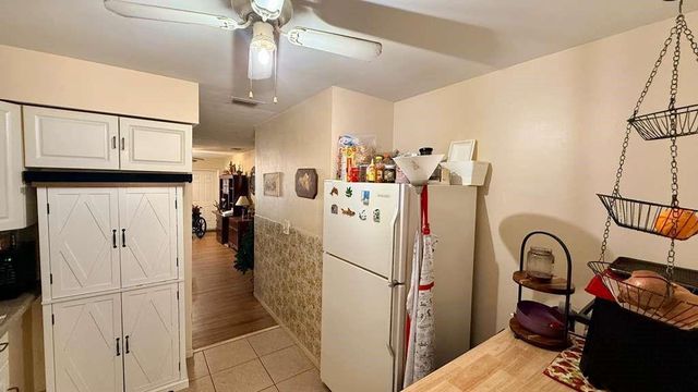 280 NE 40th Court, Oakland Park, FL 33334