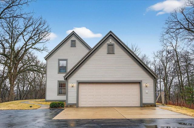 4865 Scherbel Road, Black Earth, WI 53515